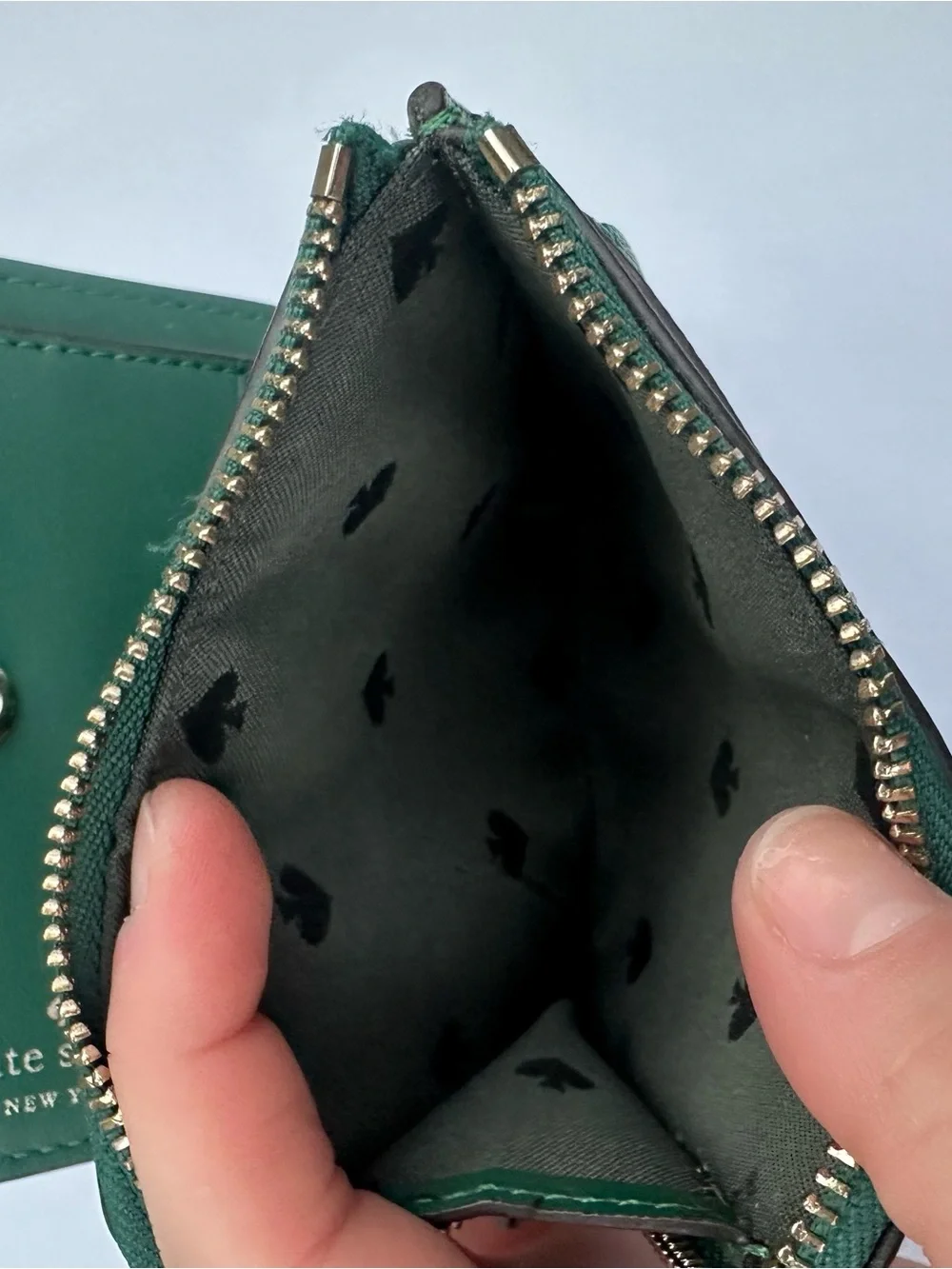 Kate Spade Schuyler Small L-Zip Bifold Wallet in Deep Jade